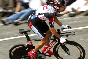 意甲极速反击：长传瞬间撕裂后防线，意甲在线直播极速体育